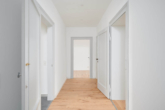 Modernisiert und vermietet: Provisionsfreie 2,5-Zimmer-Wohnung vom Bauträger in Leipzig-Plagwitz - Flur