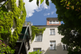 Vermietete sehr helle Altbau-Wohnung mit Südbalkon - Bergmannstr-108-Hof-04